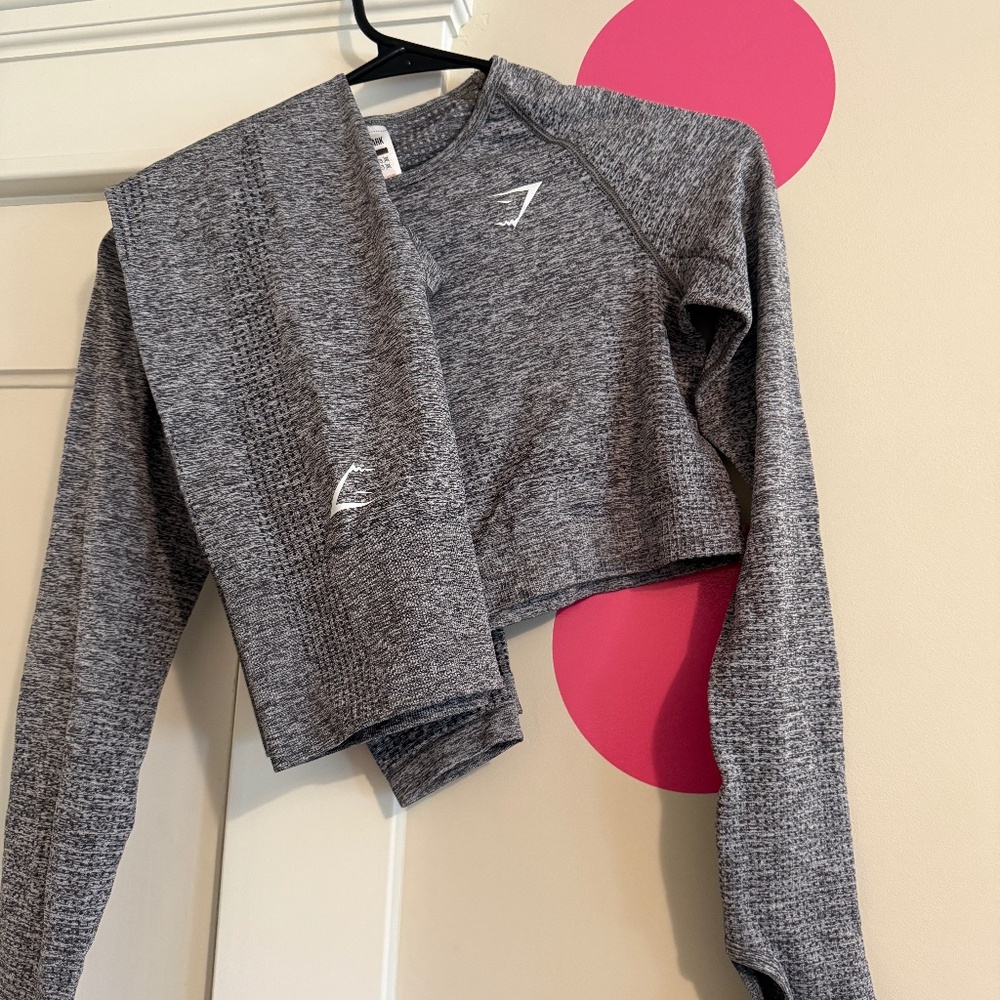 Gymshark matching workout set size small color gray